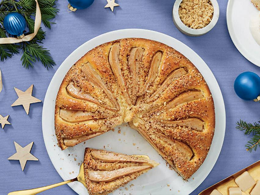 Πίτα αχλαδιού και καρυδιού για τα Χριστούγεννα.